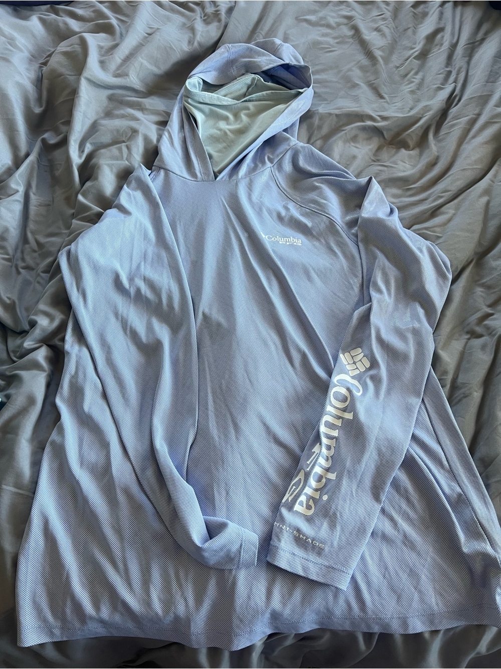 Columbia Light Blue Hooded Performance Pullover